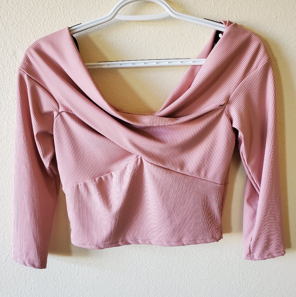 Soft Pink Forever 21 Crop Top Size M 3/4 Sleeve